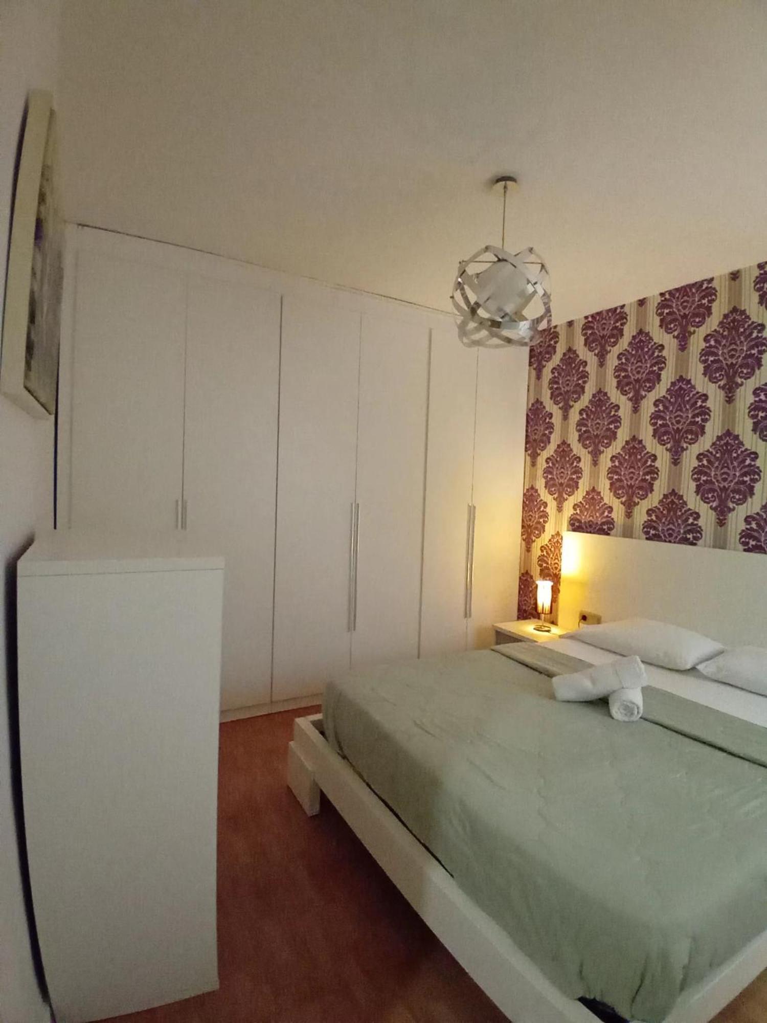 Amplio Apartamento Centro De Alicante Eksteriør billede