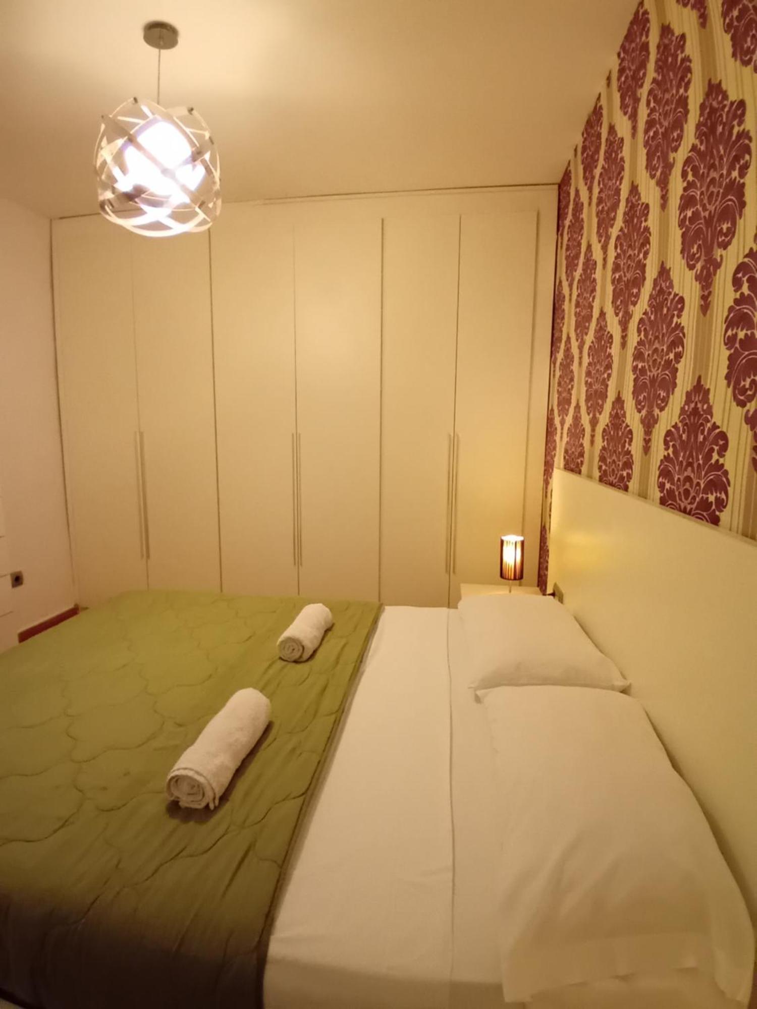 Amplio Apartamento Centro De Alicante Eksteriør billede